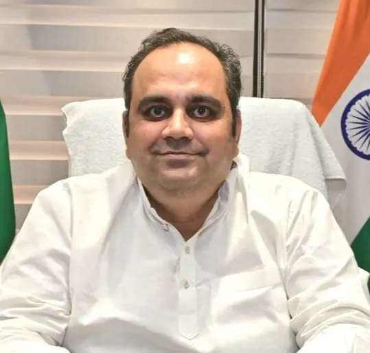 दिल्ली को 200 ईवी बसों और दिल्ली-करनाल बस सेवा की जल्द मिलेगी सौगात