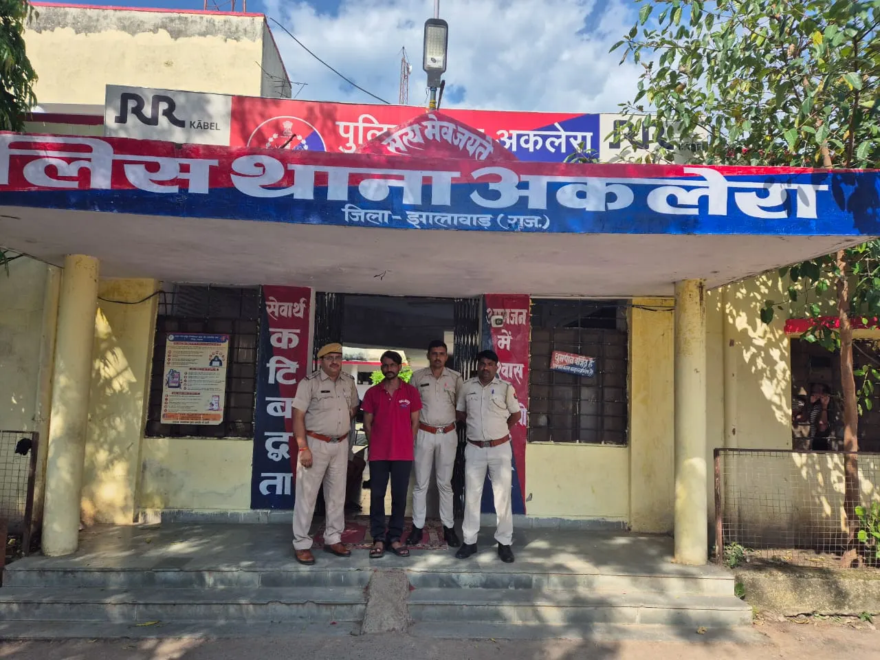 नकली नोटों के रैकेट का पर्दाफाश: पुलिस ने दस हजार के इनामी अपराधी को गुजरात से दबोचा