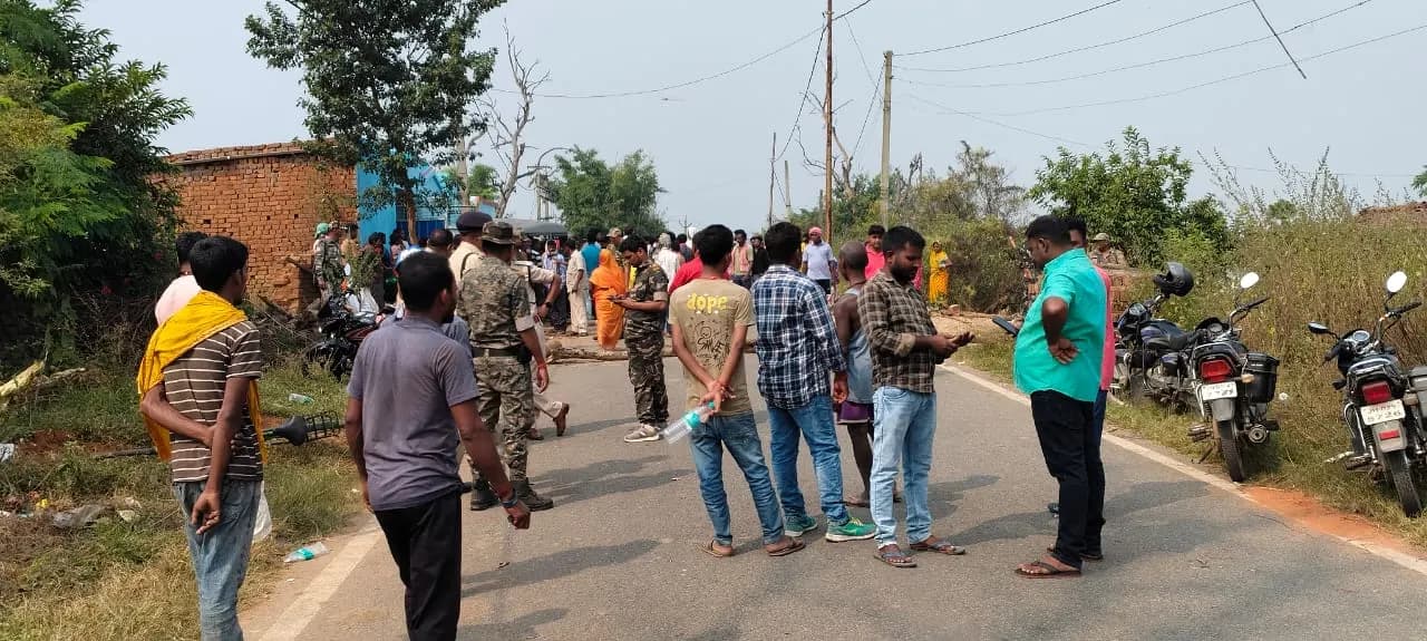 40 घंटे से पड़ी है चार लाशें, प्रावधान के अनुसार ही मिलेगा मुआवजा, दर्ज होगी प्राथमिकी : एसडीओ