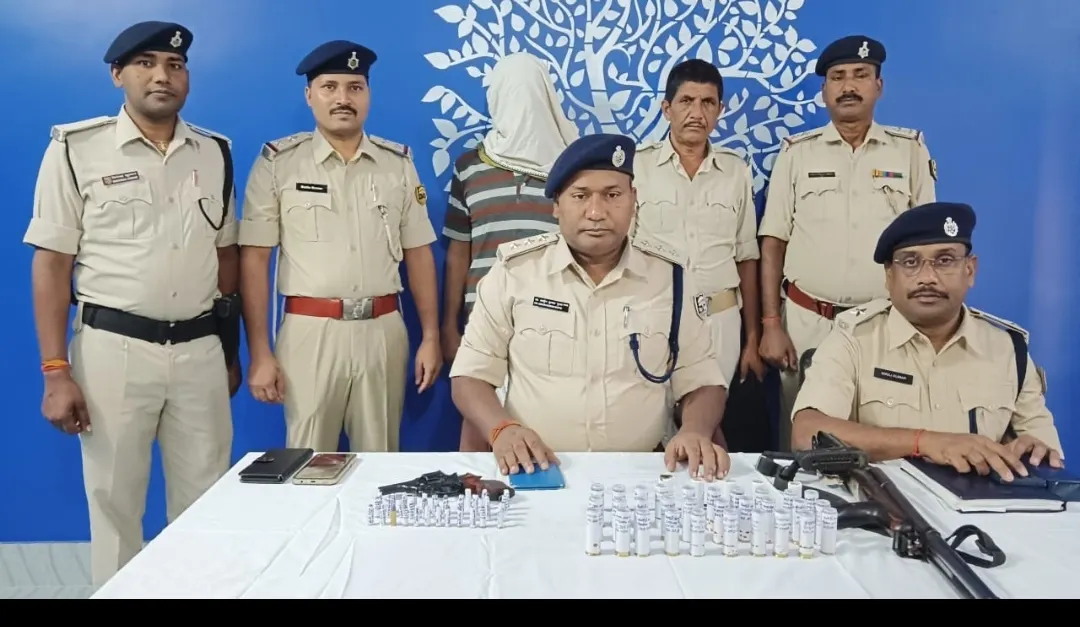 मामूली विवाद में फायरिंग मामले में युवक गिरफ्तार, हथियार बरामद