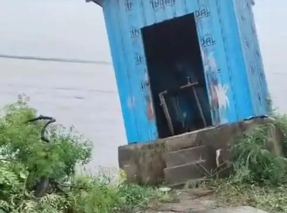 कटाव का कहर: पचगछिया में जलमीनार नदी में समाई, 15 घर बहे