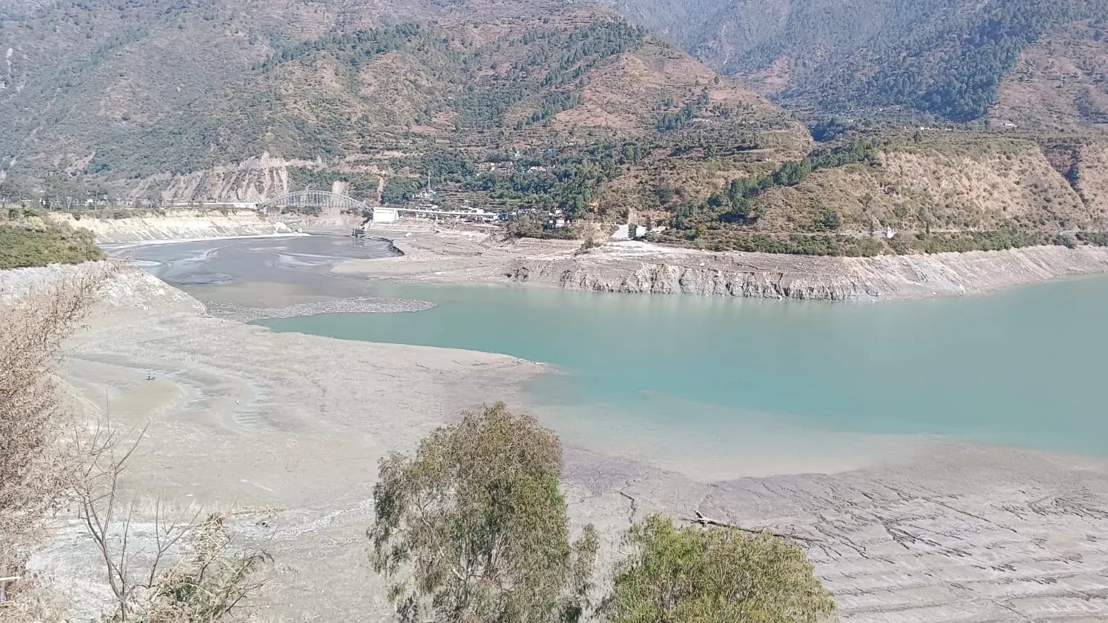 टिहरी झील में रोजगार की अपार सम्भावनाएं, फिर भी स्थानीय युवाओं में निराशा