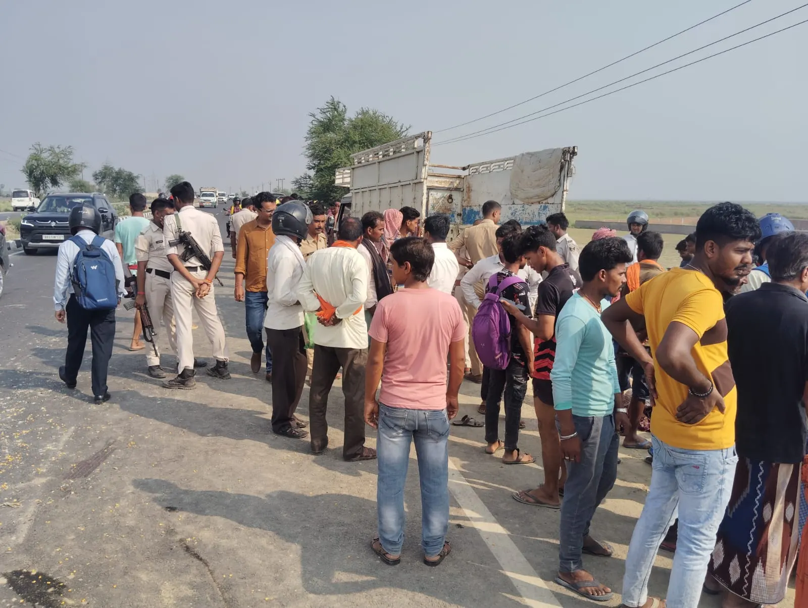 बिहार के सारण में पिकअप पलटी, महिला समेत छह की मौत