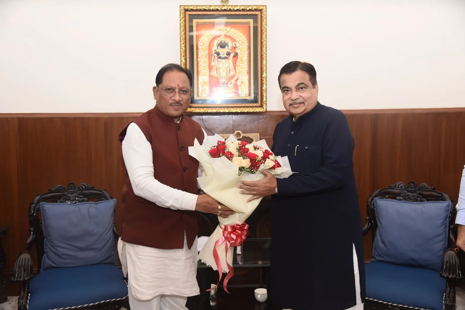 सड़क विकास को मिली नई रफ्तार: मुख्यमंत्री विष्णुदेव साय ने की केंद्रीय मंत्री नितिन गडकरी से मुलाकात, छत्तीसगढ़ की अधोसंरचना योजनाओं पर हुई विस्तृत चर्चा