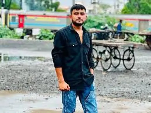 भोपाल में शादी से लौट रहे युवक पर जानलेवा हमला, बदमाशों ने मारी गोली, बहन और पत्नी को भी मारे चाकू