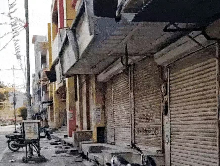 बाड़मेर में रेड हाई अलर्ट जारी, प्रशासन ने की सभी को घरों में जाने और रहने की अपील