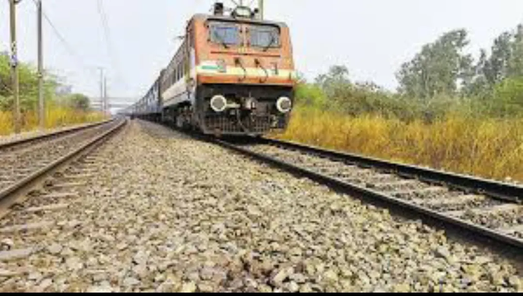 तकनीकी कारणों से कई ट्रेन रद्द