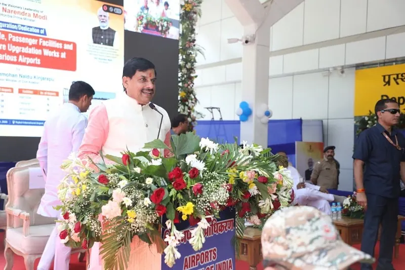 भारत में हवाई सेवाओं का विस्तार अकल्पनीय, अब हर तबके के लिए संभव हुई हवाई यात्रा : मुख्यमंत्री
