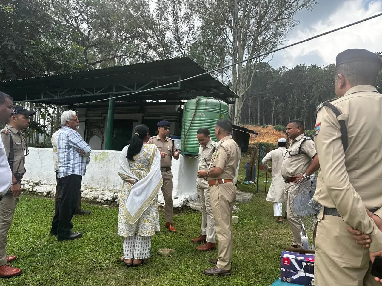 उच्चतम न्यायालय के निर्देश पर टाइगर रिज़र्व के आशा रोड़ी वन क्षेत्र में बनी मस्जिद सील