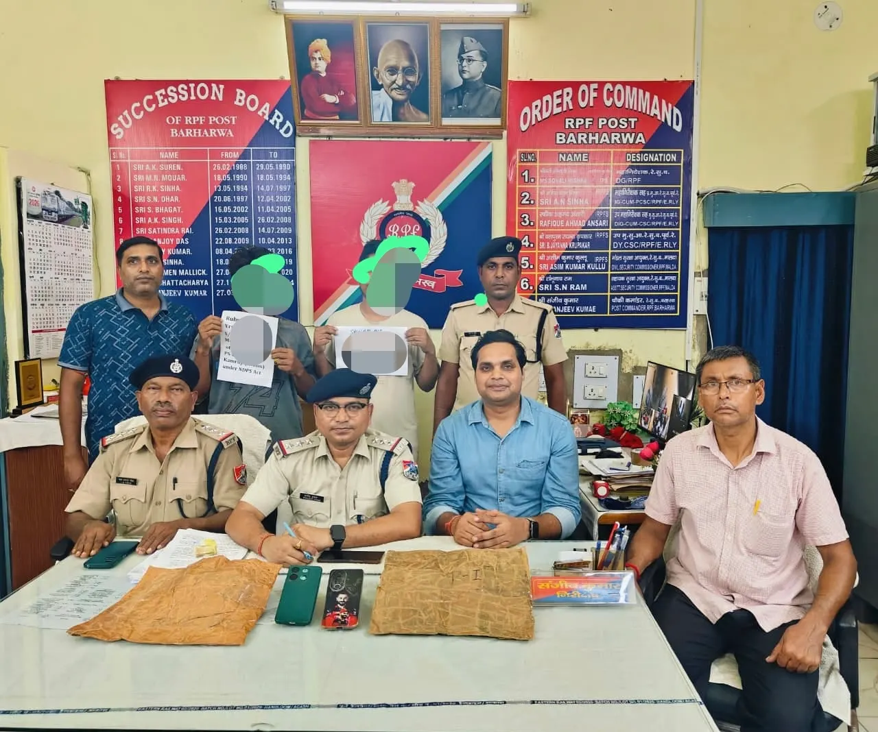 2.1 किलोग्राम संदिग्ध अफीम बरामद, दो तस्कर गिरफ्तार