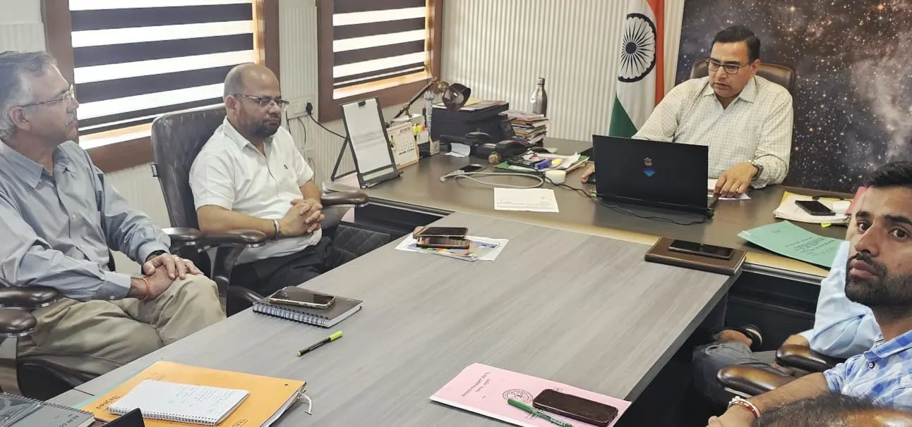 बदरीनाथ हाईवे पर मैठाणा भू-धसाव का हो स्थाई समाधान : सीडीओसमीक्षा