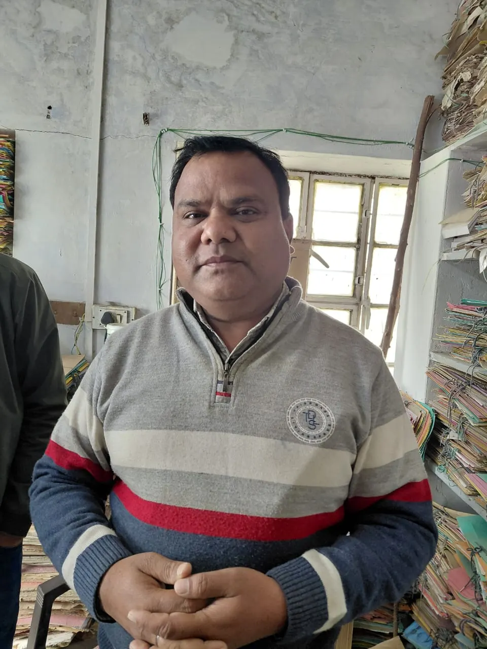 तकनीकी पर्यवेक्षक चौदह हजार रुपये की रिश्वत लेते गिरफ्तार