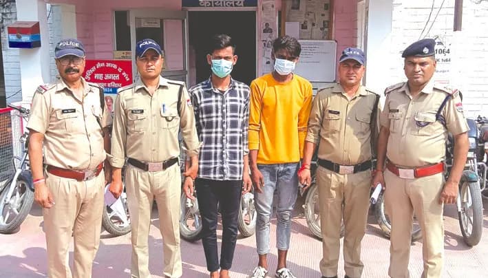वाहन चोर गैंग का खुलासा, दो आरोपित दबोचे, 12 बाइकें बरामद