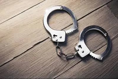 कोलकाता : नववर्ष पर 75 गिरफ्तार, यातायात नियम तोड़ने पर 661 के खिलाफ कार्रवाई