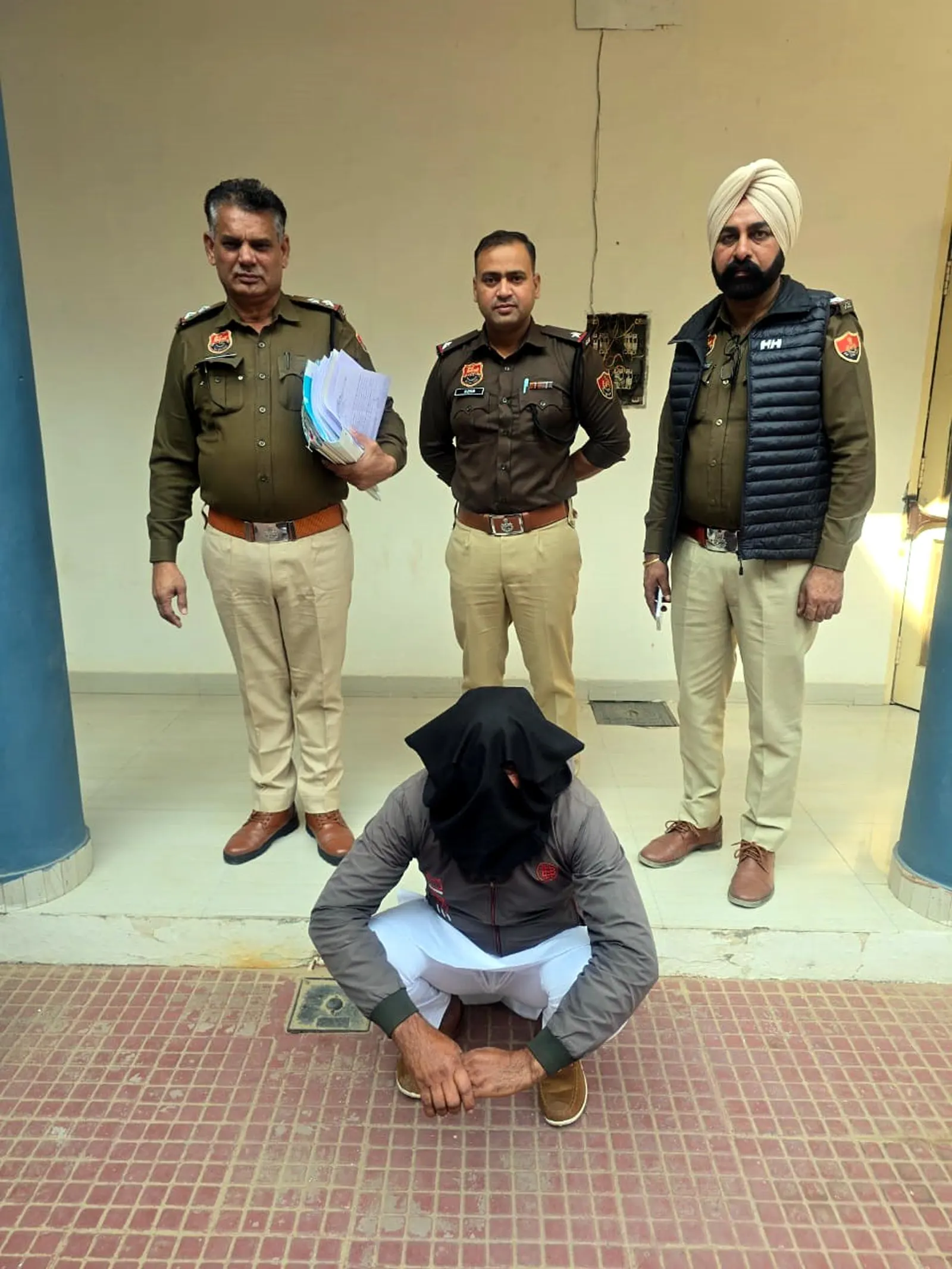 फतेहाबाद : 24 साल से फरार आरोपी को पुलिस ने पकड़ा
