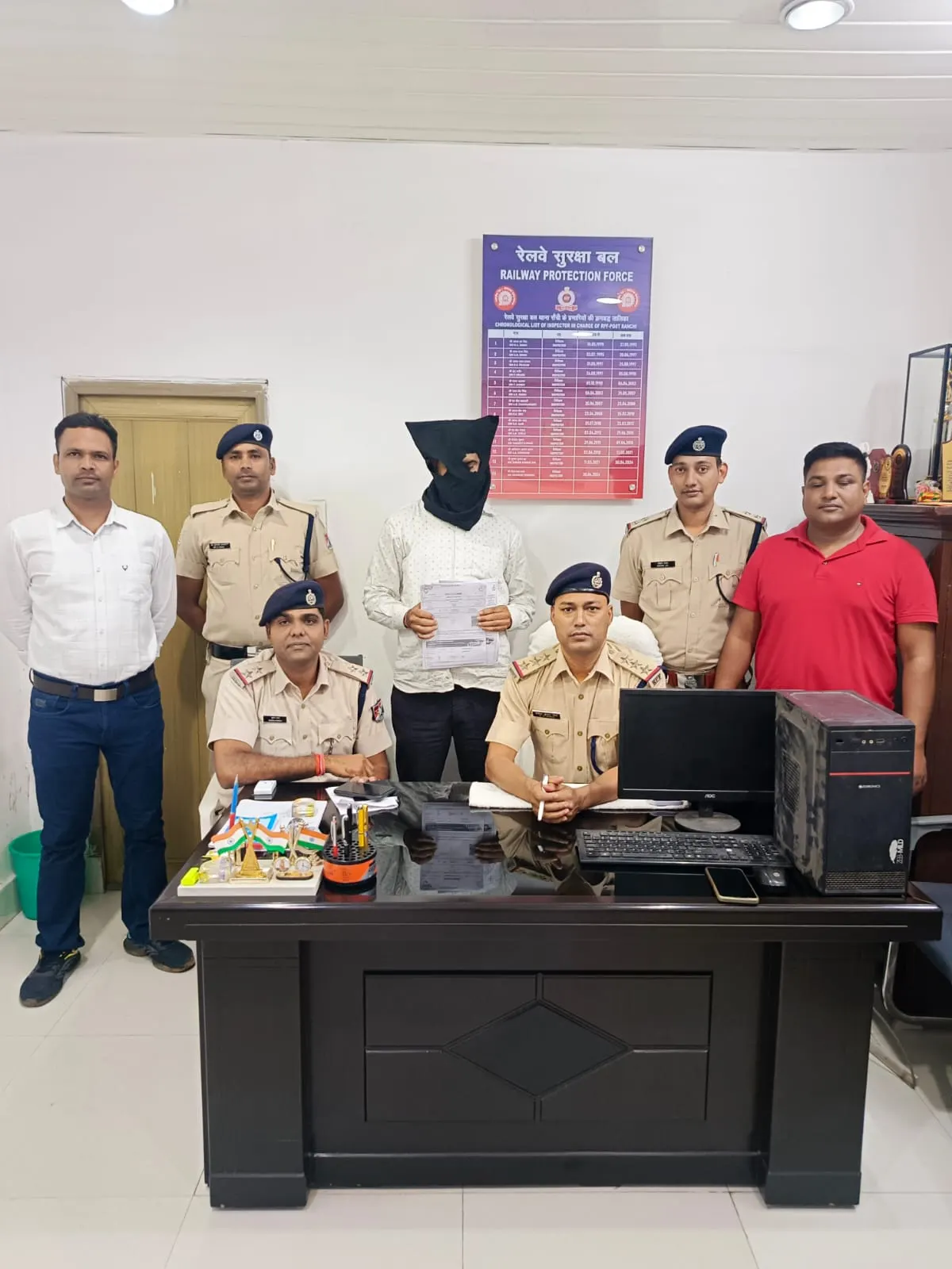 आरपीएफ ने अवैध रेलवे ई-टिकट के आरोपित को गिरफ्तार किया