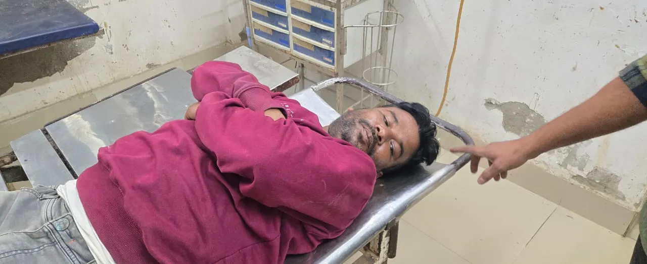पुलिस मुठभेड़ : पुलिस की गोली से पशु तस्कर घायल