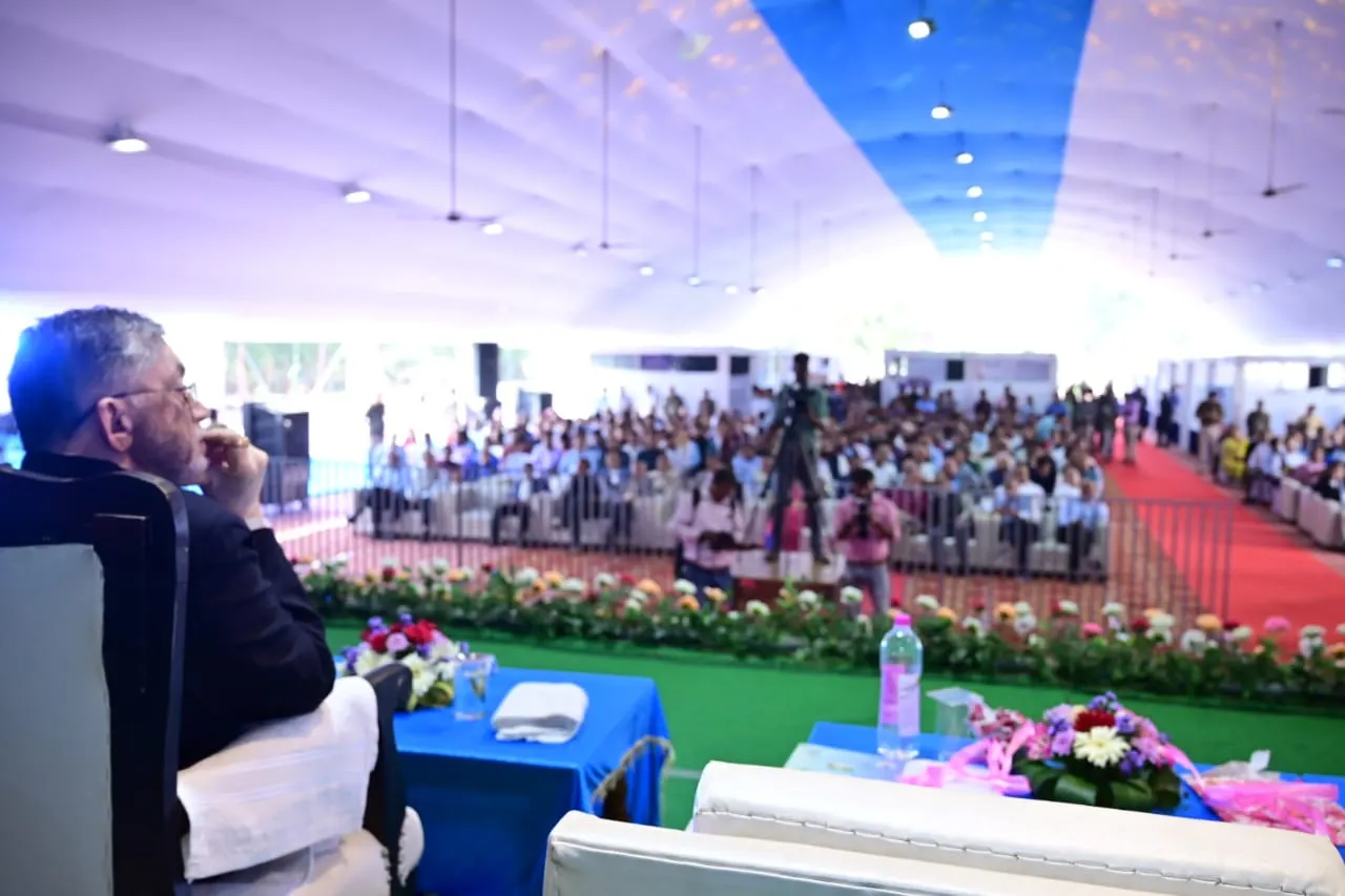 इंडस्ट्री एकेडेमिया कॉन्क्लेव उद्योग और शिक्षा के बीच एक सशक्त सेतु का कार्य करेगा : राज्यपाल
