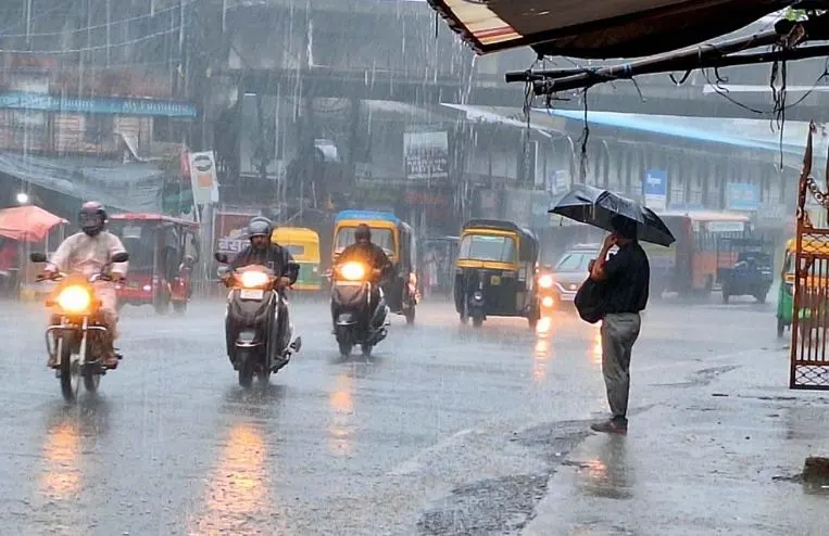 मध्य प्रदेश में अगले 48 घंटे के लिए भारी बारिश की चेतावनी, आज 17 जिलों में गिरेगा पानी