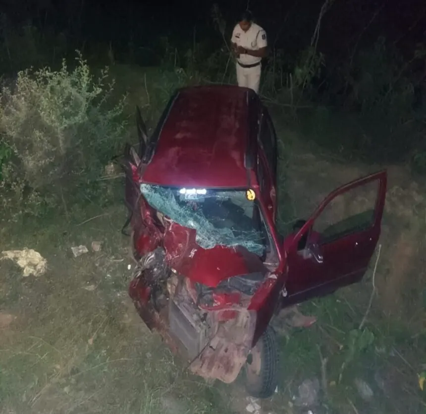 छत्तीसगढ़ के जांजगीर-चाम्पा में बोलेरो से टकराई कार, पिता-पुत्र की मौत
