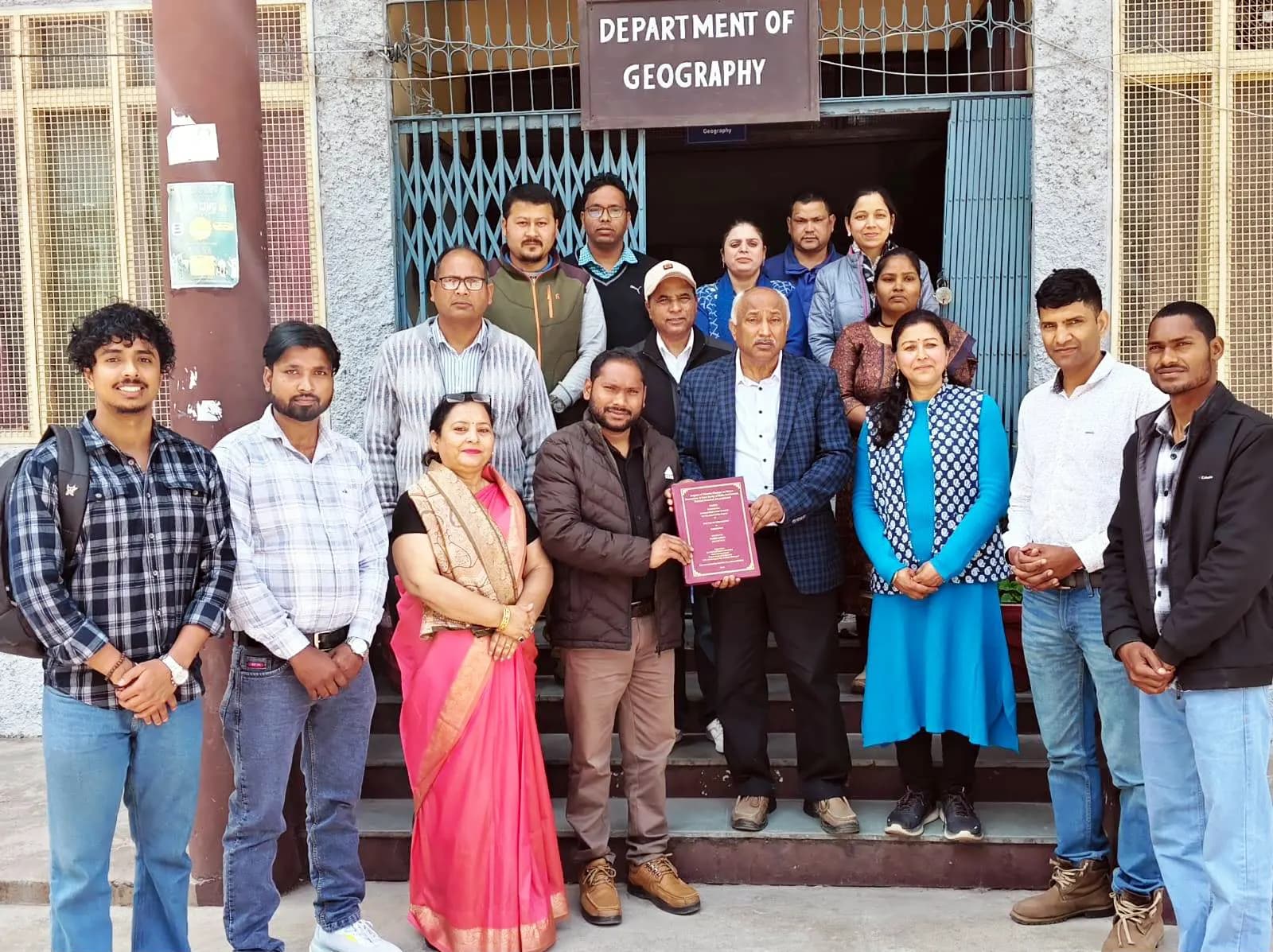 मुख्यमंत्री ने 63 सफाई निरीक्षकों को सौंपे नियुक्ति पत्र
