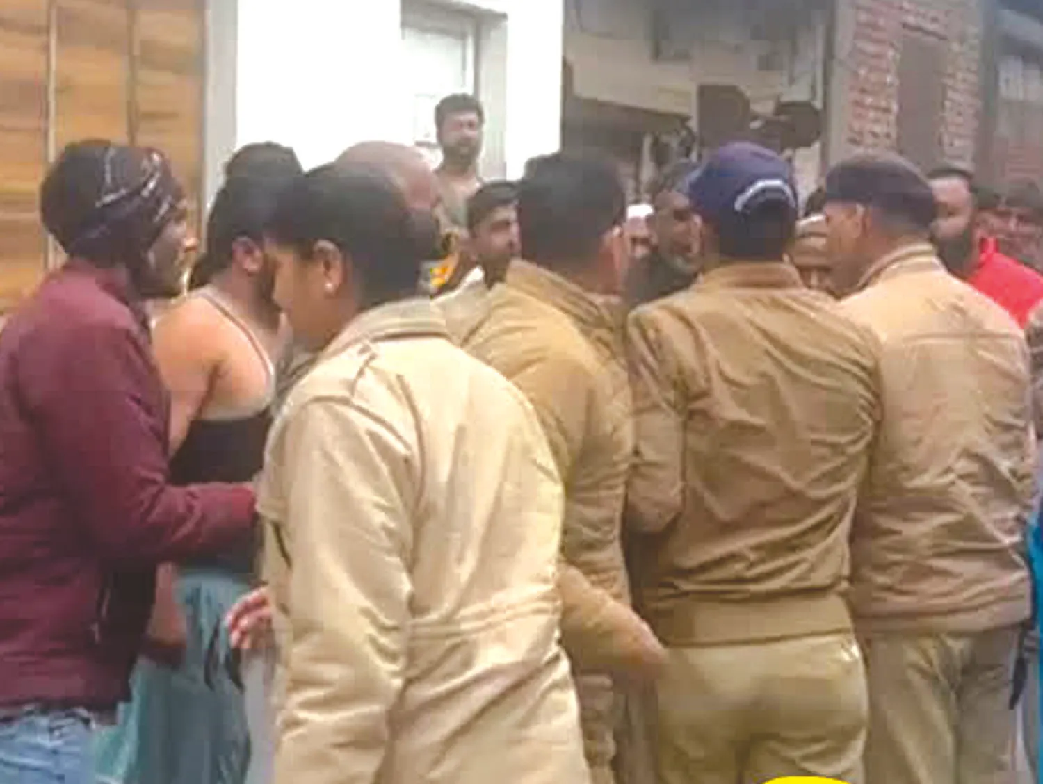 छापा मारने गई ऊर्जा निगम की विजिलेंस टीम पर हमला