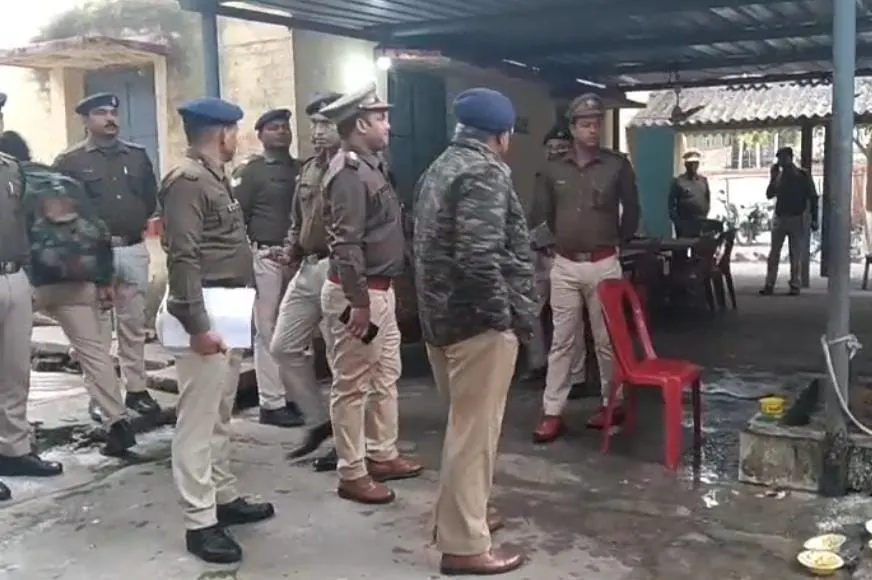 आरपीएफ डीआईजी ने भागलपुर स्टेशन का किया निरीक्षण