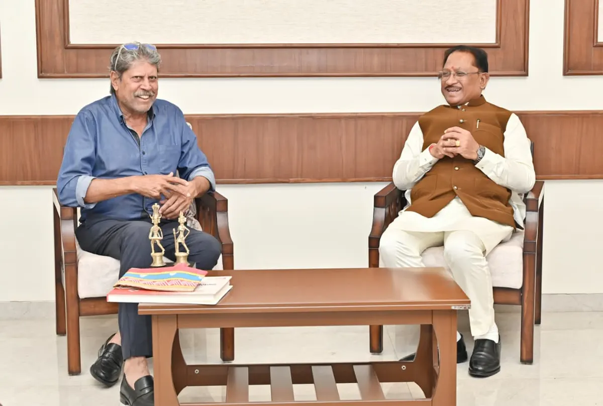 मुख्यमंत्री साय से पूर्व क्रिकेट कप्तान कपिल देव ने की मुलाकात, खेल विकास पर हुई सार्थक चर्चा