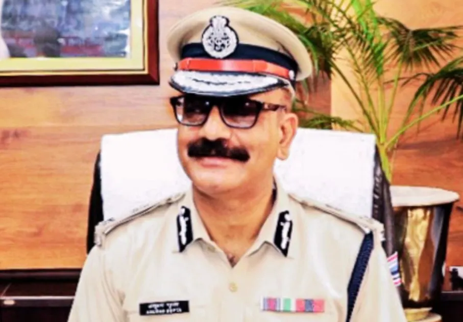 बिना हथियार ड्यूटी कर रहे आईआरबी के जवान, डीजीपी ने दिए सख्त निर्देश