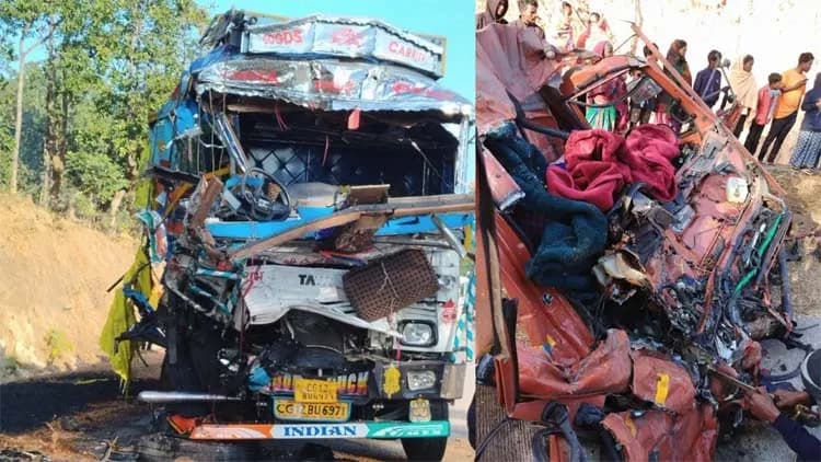 जशपुर : दाे ट्रकाें में आमने-सामने जाेरदार भिड़ंत, दाेनाें चालकाें की हुई माैत