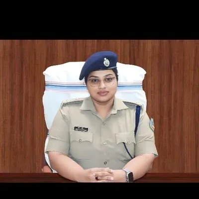 एसडीपीओ को थाना में जाने से रोकने पर रेहला थाना प्रभारी को एसपी ने किया निलंबित