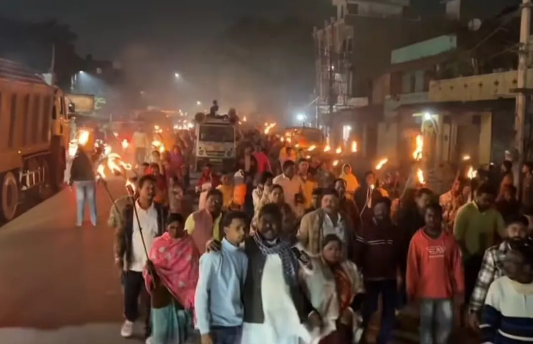 सड़क चौड़ीकरण पर राजनीति तेज, विस्थापितों की बढ़ी मुश्किलें
