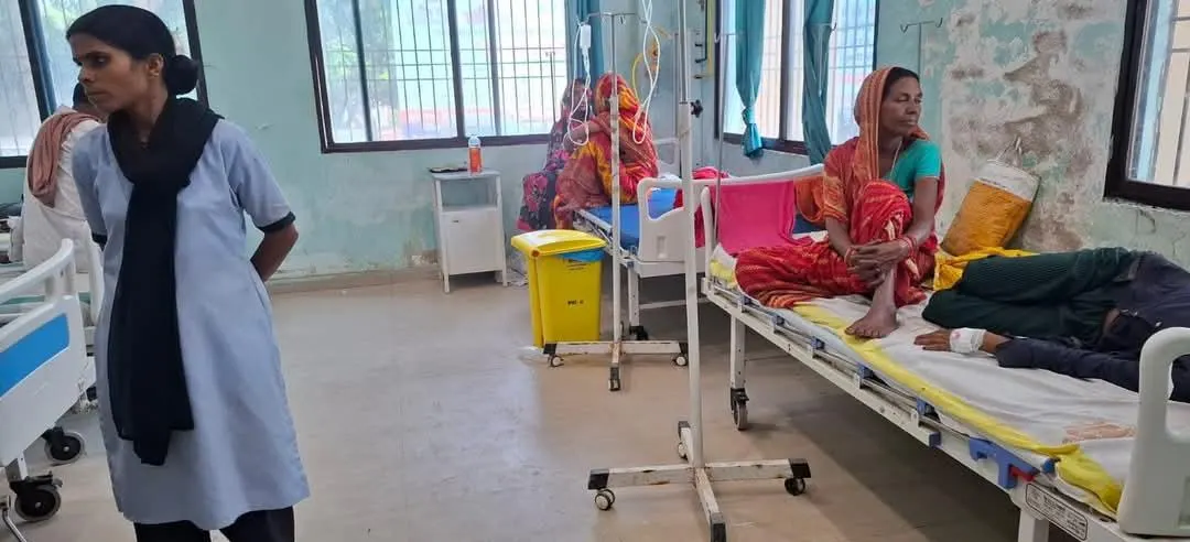 ठंडा पेय पीते ही परिवार के 4 लोगों की बिगड़ी तबीयत, दो बहनें बेहोश; गांव में मचा हड़कंप