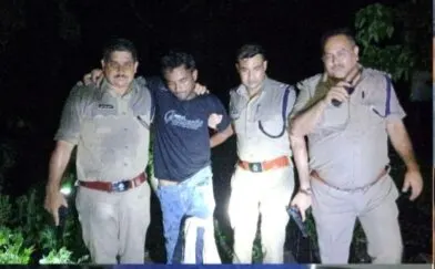 अपडेट : दुष्कर्म के बाद हत्या कर आस्थापथ पर फेका था युवती का शव, एक आरोपित मुठभेड़ के बाद गिरफ्तार