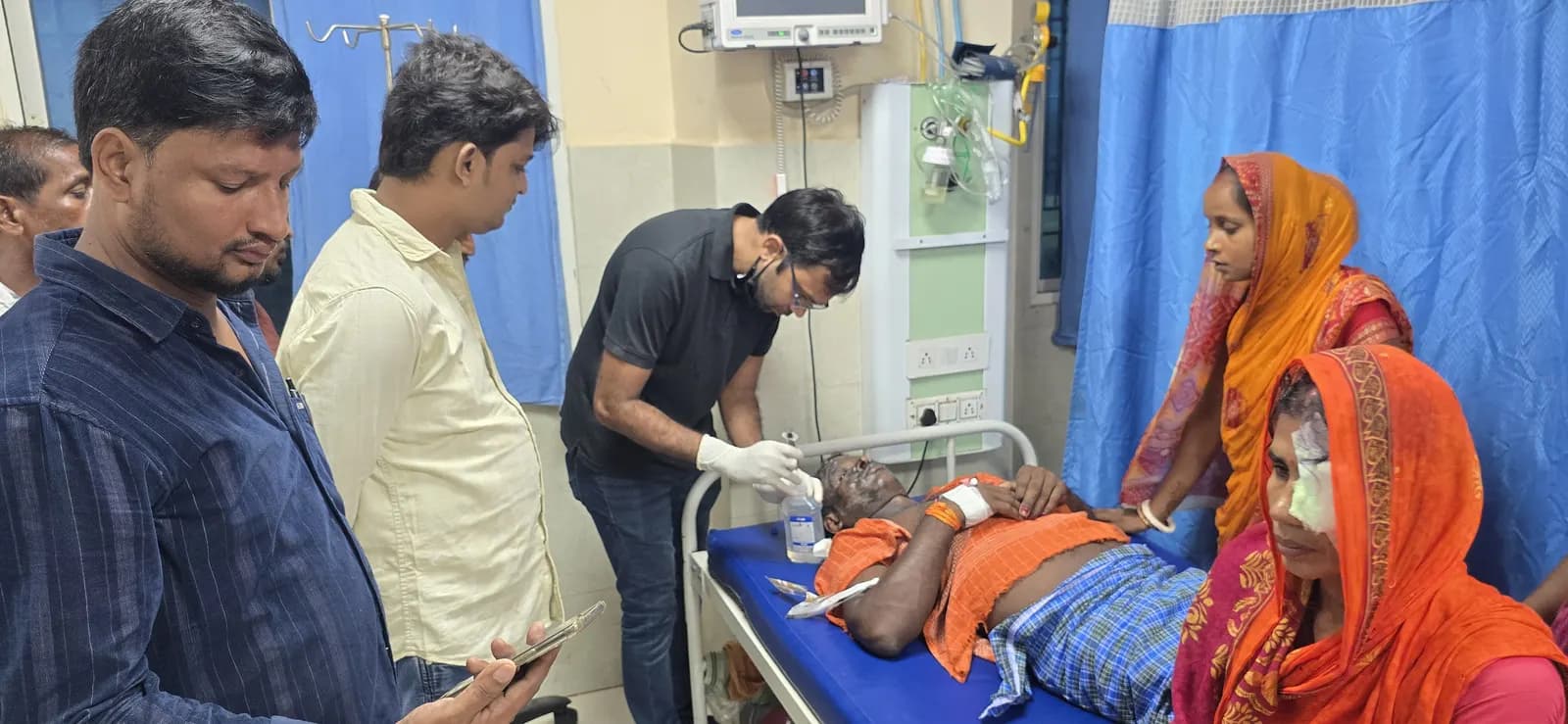 बिहार के अररिया जिले में तेजाब से हमला,दस युवक झुलसे,अस्पताल में भर्ती