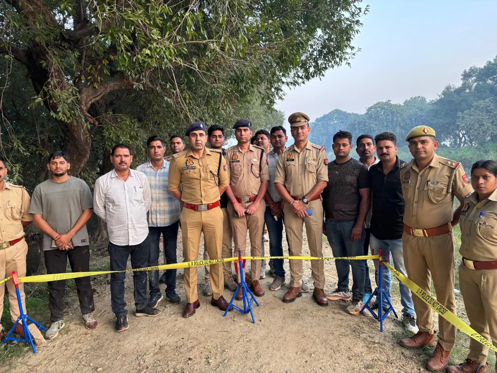 मुठभेड़ में मैनपुरी के तीन लुटेरे गिरफ्तार, दो गोली लगने से घायल