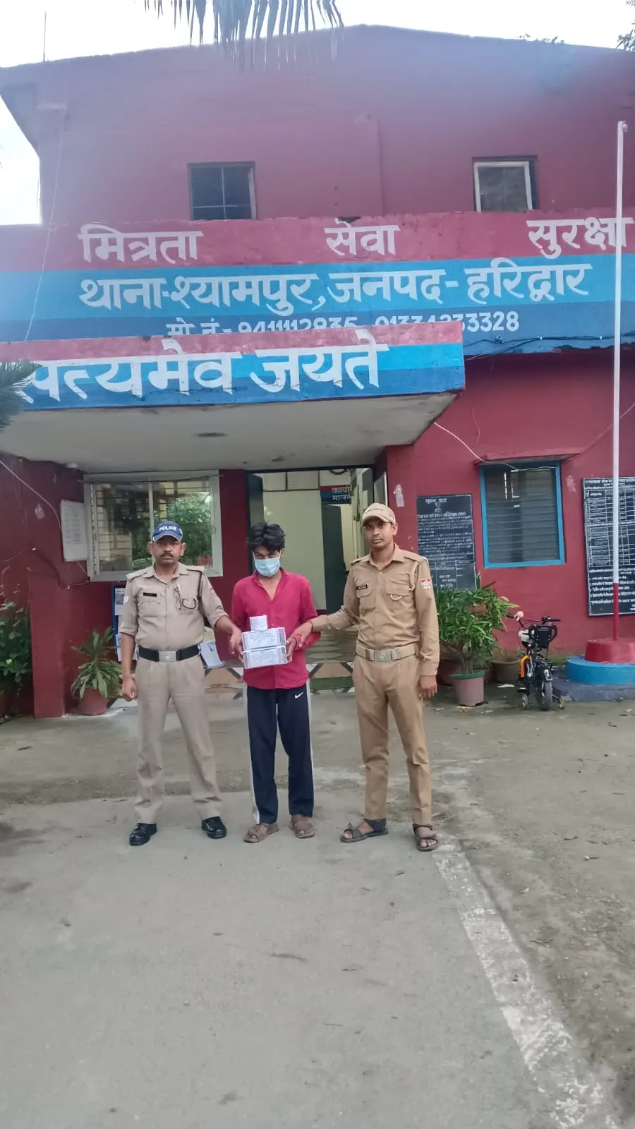 स्मैक के साथ नशा तस्कर नदीम चढ़ा पुलिस के हत्थे चढ़ा