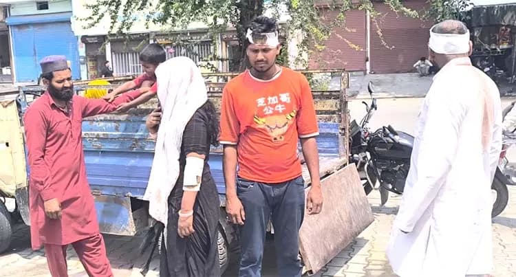 पीर के मेले में चादर चढ़ाने गए परिवार पर धारदार हथियारों से हमला, पांच घायल