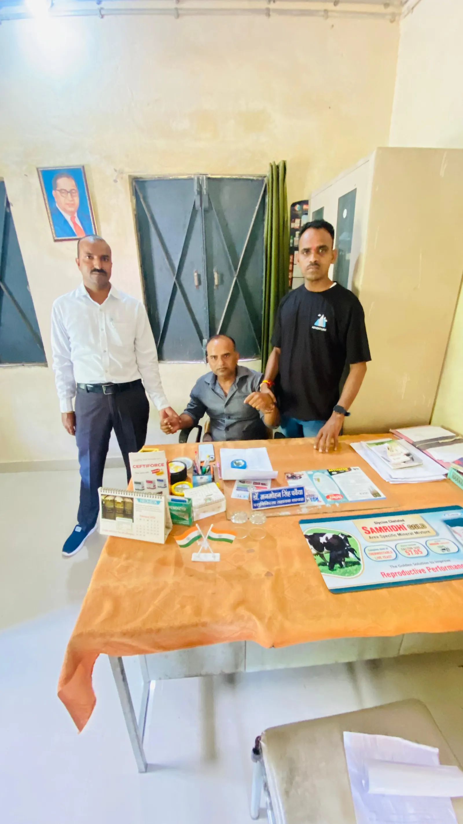 उज्जैन: पशु चिकित्सक 9 हजार की रिश्वत लेते पकड़ाया