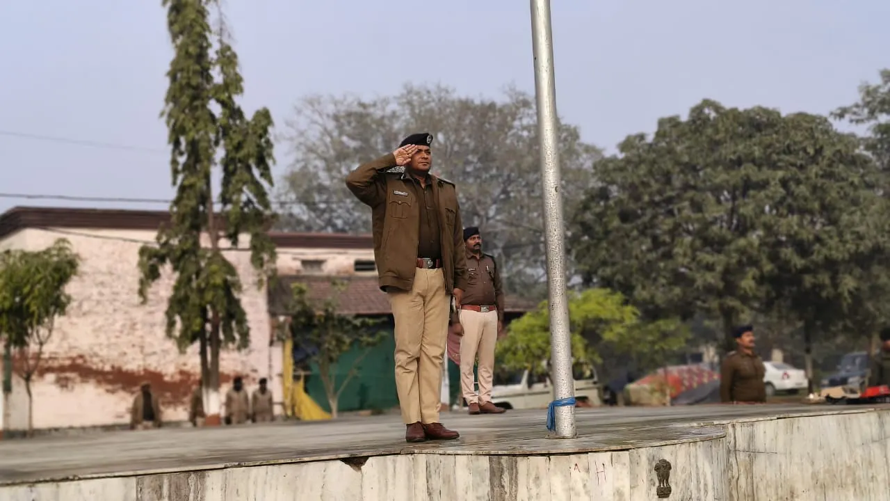 डीआईजी सह-एसएसपी ने किया पुलिस केंद्र का निरीक्षण