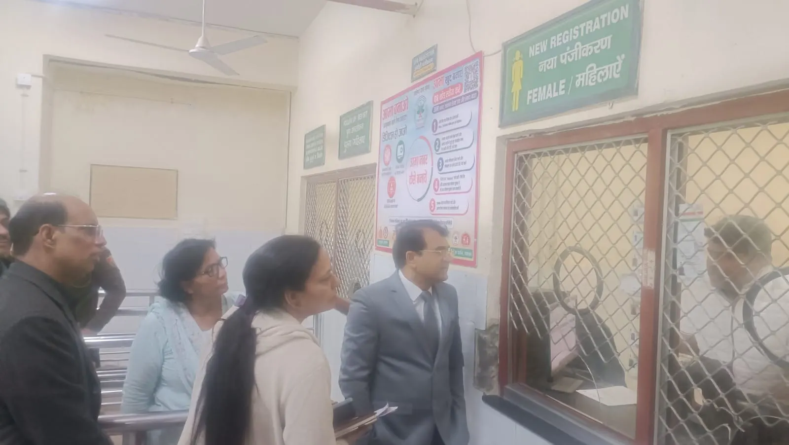 पलवल में डाक्टरों की हड़ताल पर उपायुक्तों ने संभाला मोर्चा,अस्पताल का किया दौरा