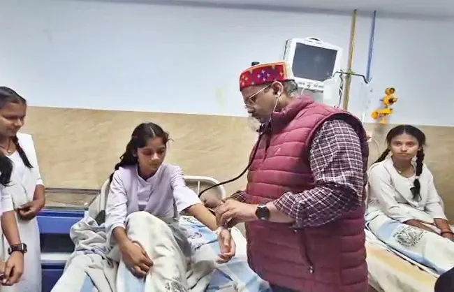 पटना जिले के बाढ़ अनुमडलीय सरकारी छात्रावास में अचानक छात्राए हुई बेहोश, इलाज के बाद सभी सुरक्षित