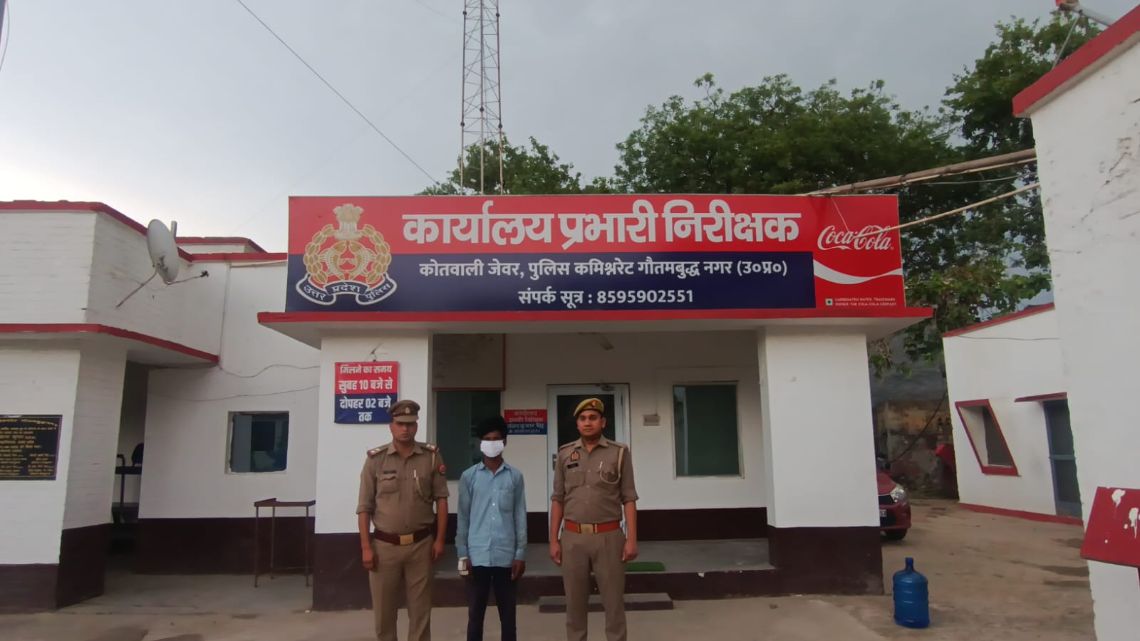 सौतेले पिता ने नाबालिग बेटी की हत्याकर शव को यमुना किनारे झाड़ियां में फेंका, गिरफ्तार