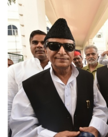 डीएम पर विवादित टिप्पणी में आजम खान को दो साल की सजा