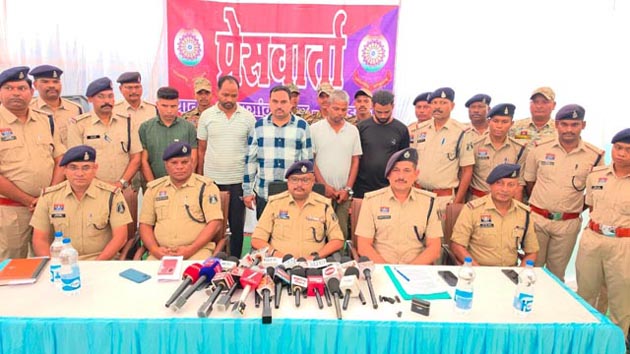 मल्टीपल बैंक लोन के नाम पर 14 करोड़ों की ठगी , पांच आराेपित गिरफ्तार