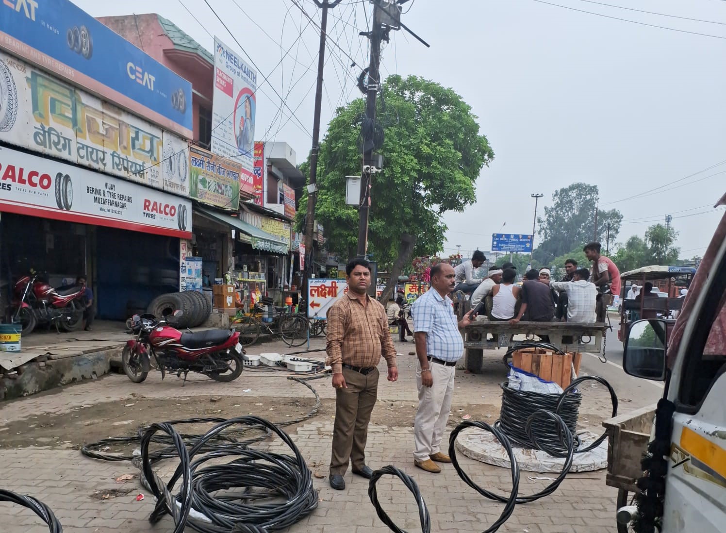 कांवड़ियों की सुरक्षा के लिए बिजली के खंभों पर लिपटेगी पॉलिथिन
