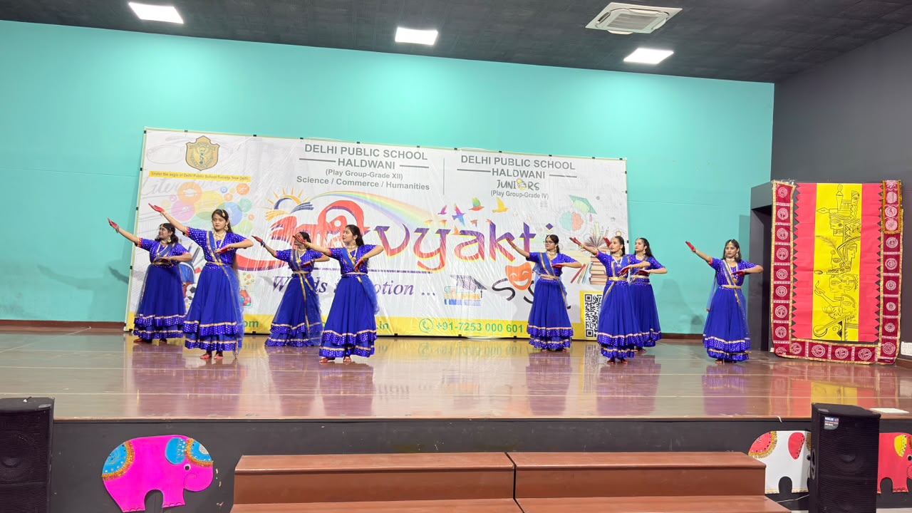 हल्द्वानी में 'अभिव्यक्ति 2026' के दूसरे संस्करण का भव्य शुभारंभ