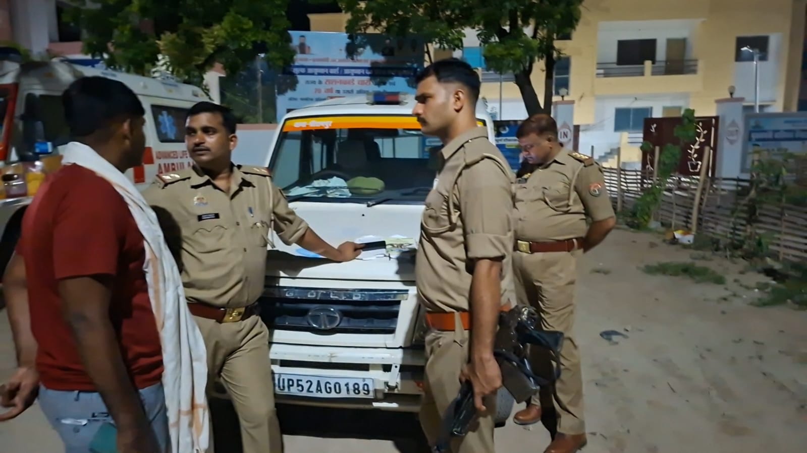 तेज रफ्तार पिकअप की टक्कर से 19 वर्षीय युवक की मौत, एक गंभीर घायल
