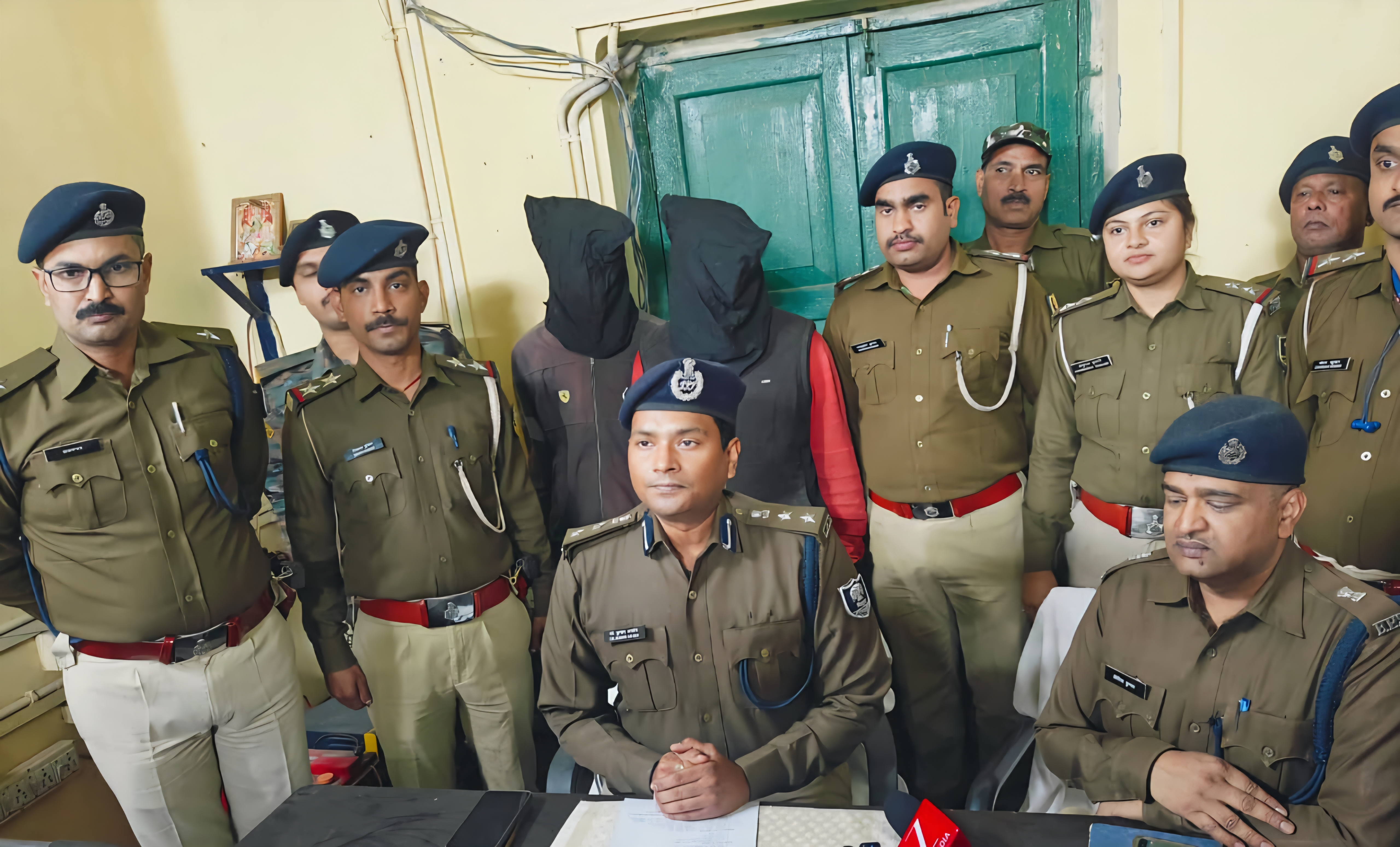 शिक्षक हत्याकांड में खुलासा दियारा से दबोचा गया हथियार तस्कर