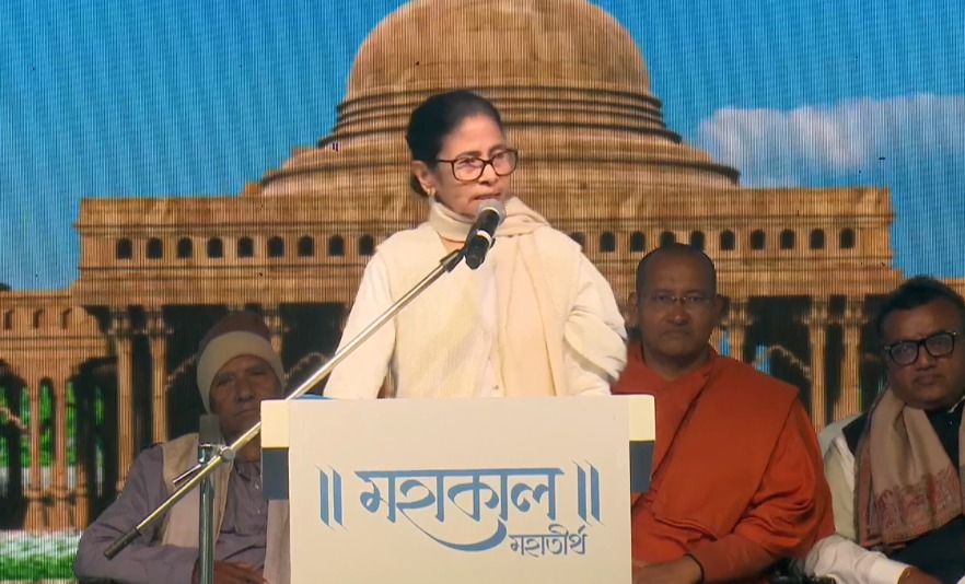 उत्तर बंगाल में पहली बार वॉल्वो स्लीपर बस सेवा की शुरुआत,  मुख्यमंत्री ने की उद्घाटन